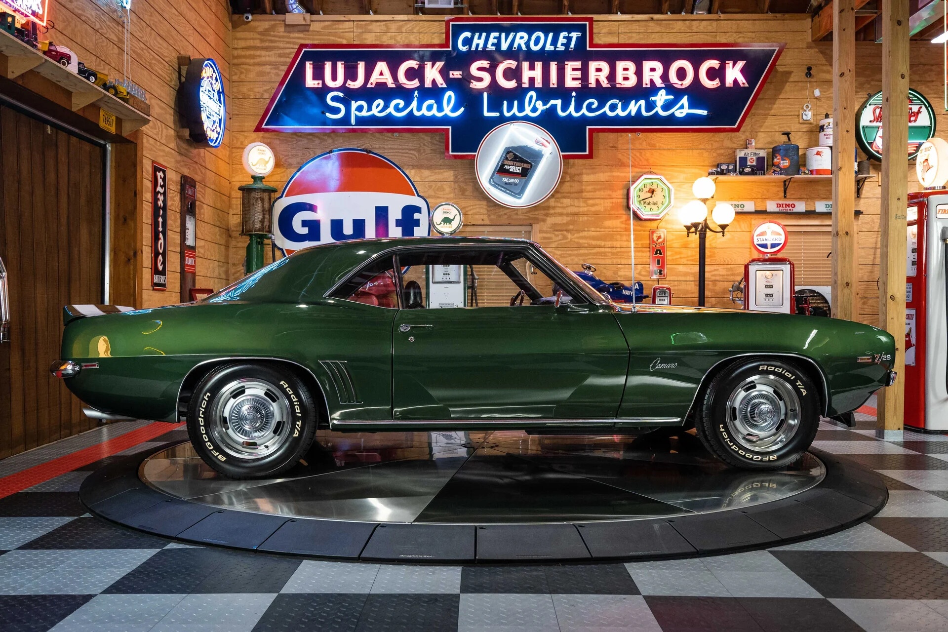 1969 Chevrolet Camaro Z/28 DZ302